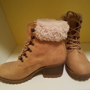 Cliff White Mountain Boots
